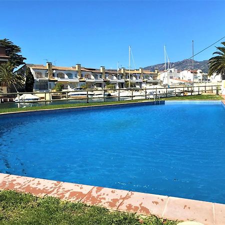 Apartamento En Roses Con Vistas Al Canal Y Piscina Av-52 Kültér fotó