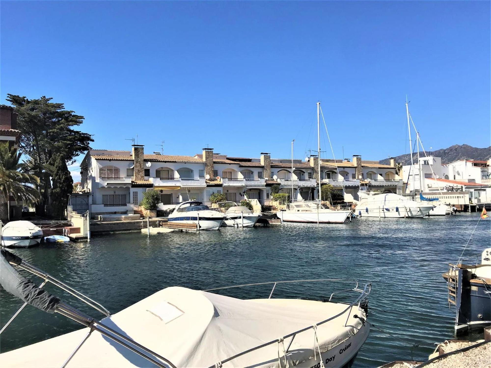 Apartamento En Roses Con Vistas Al Canal Y Piscina Av-52 Kültér fotó